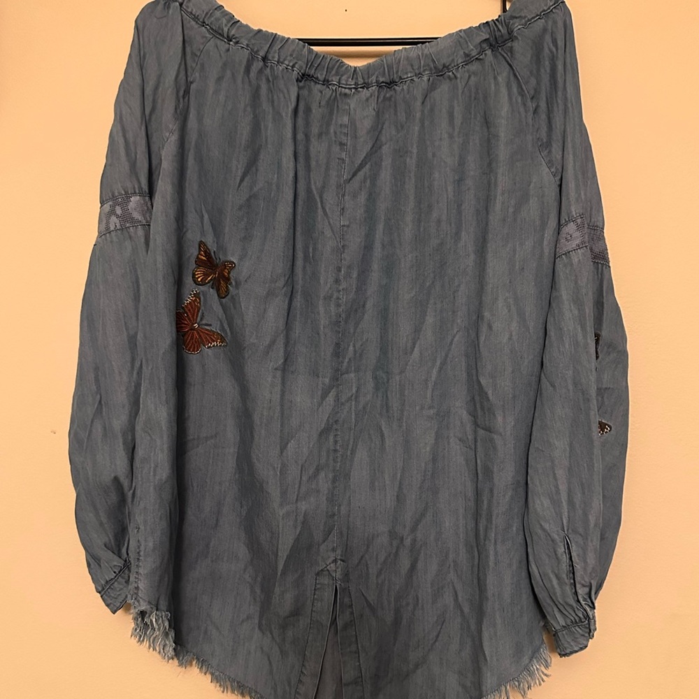 Billy T Women’s Butterfly Off-the-Shoulder Medium Chambray Top Blouse Shirt - Picture 3 of 7